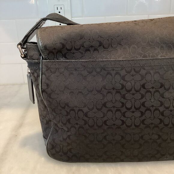 Coach Signature Logo Y2K Unisex Saddle Messenger Bag - Picture 4 of 16